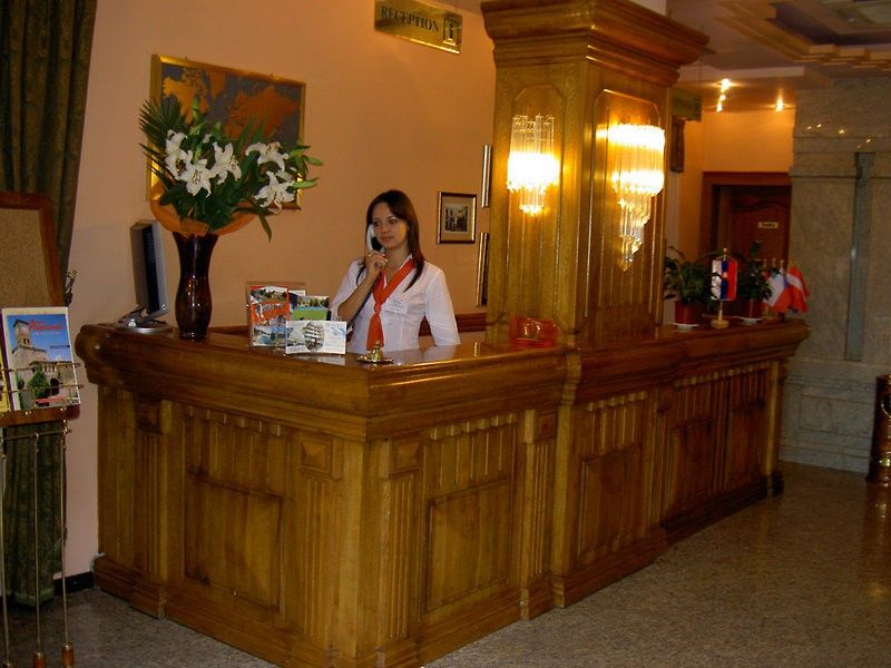 Grand & 4* Tirana